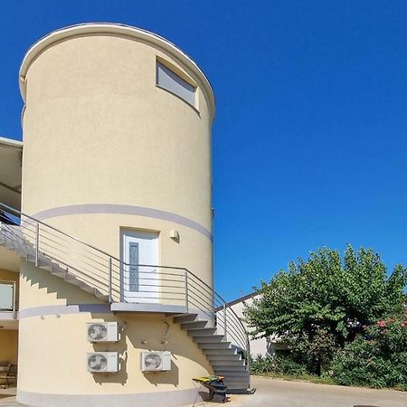 Апартаменты Silos Mare Новиград Экстерьер фото