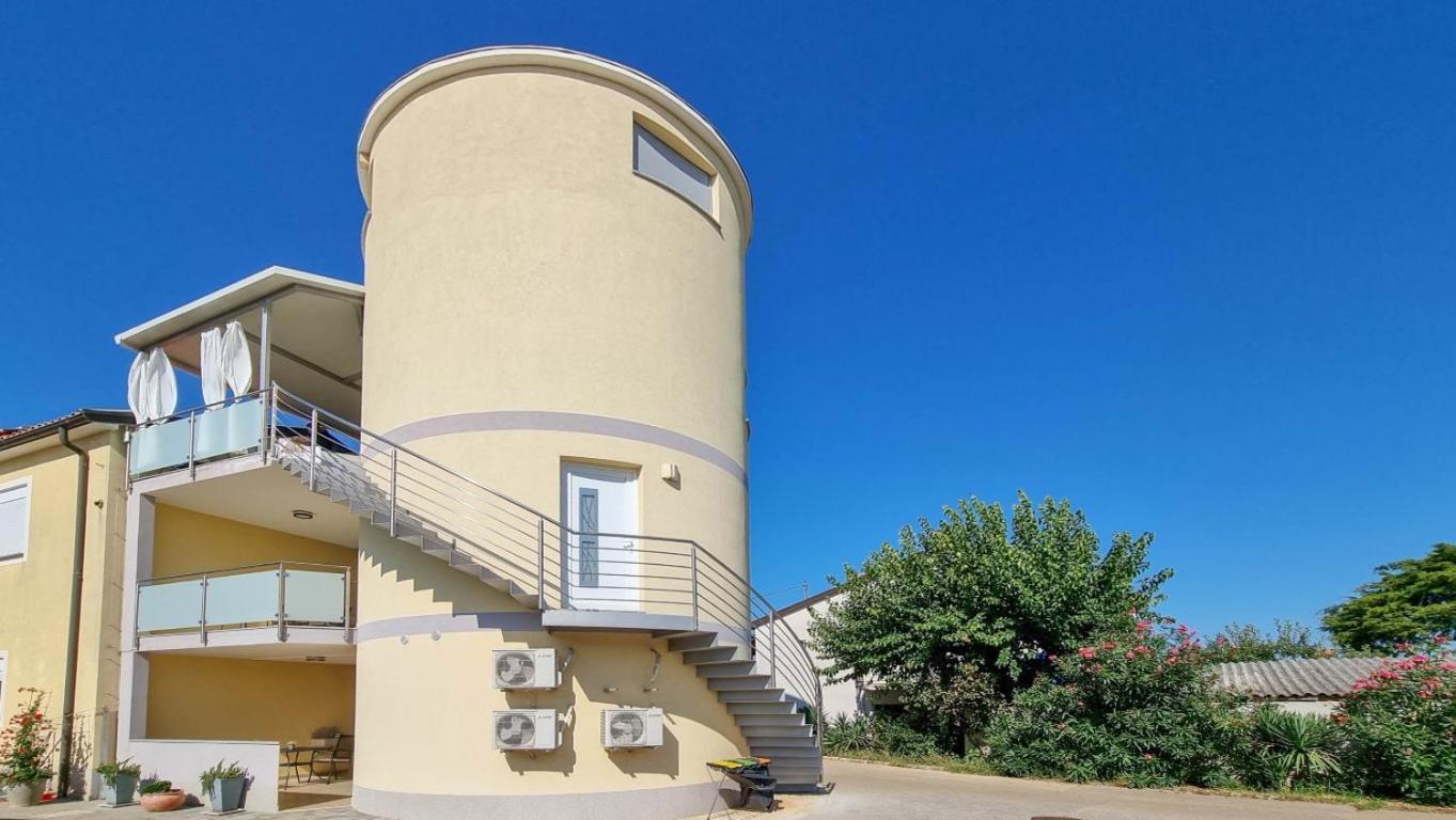 Апартаменты Silos Mare Новиград Экстерьер фото